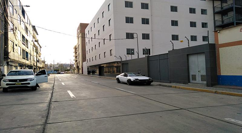 ALQUILER DE AMPLIO TERRENO EN CALLE DALLORSO